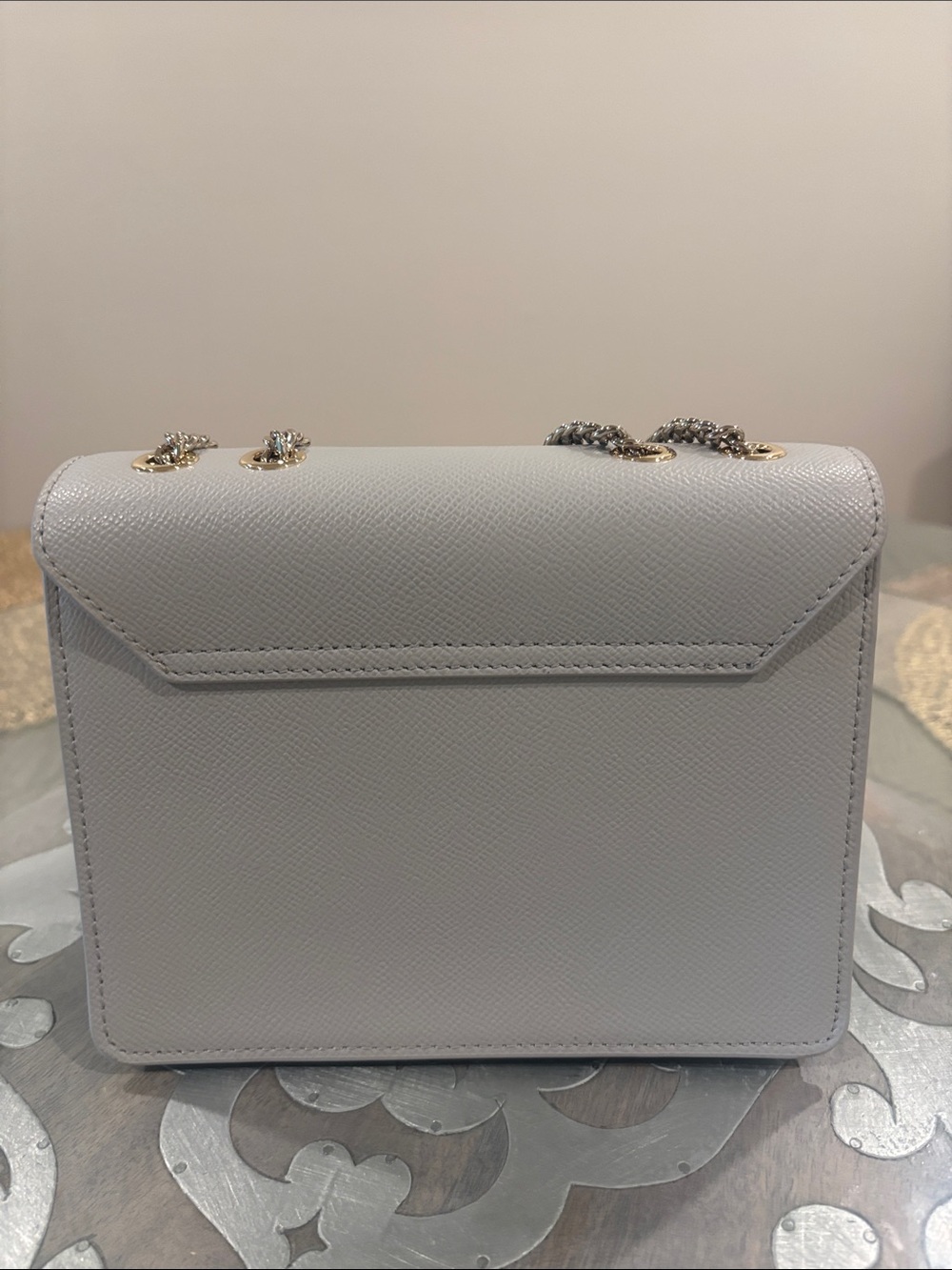 New Furla Light Gray Saffiano Leather Crossbody with Gold Chain/hardware & dusty - Picture 4 of 13